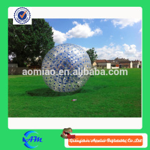 Blue Dots PVC aufblasbare menschliche Zorb Ball auf Gras